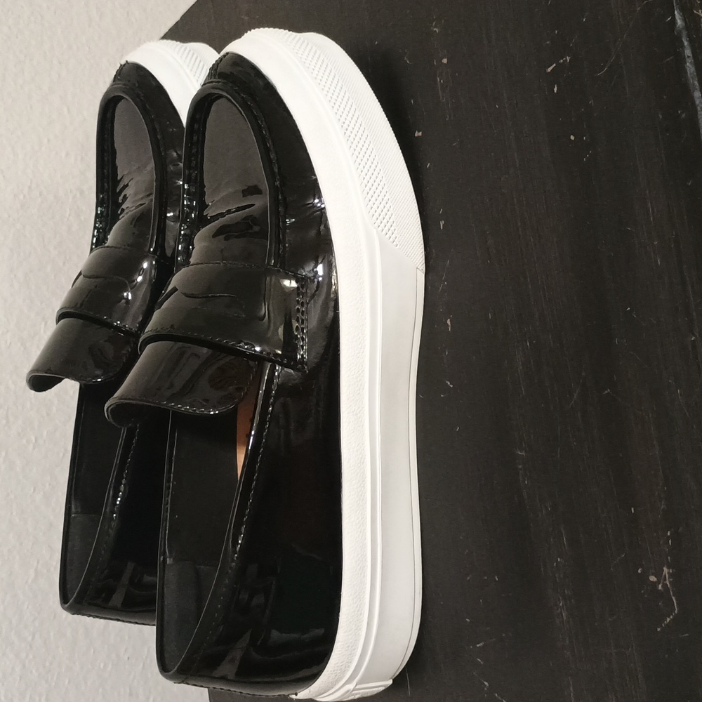 J/Slides Patent Leather Platform Loafer - Picture 2 of 4